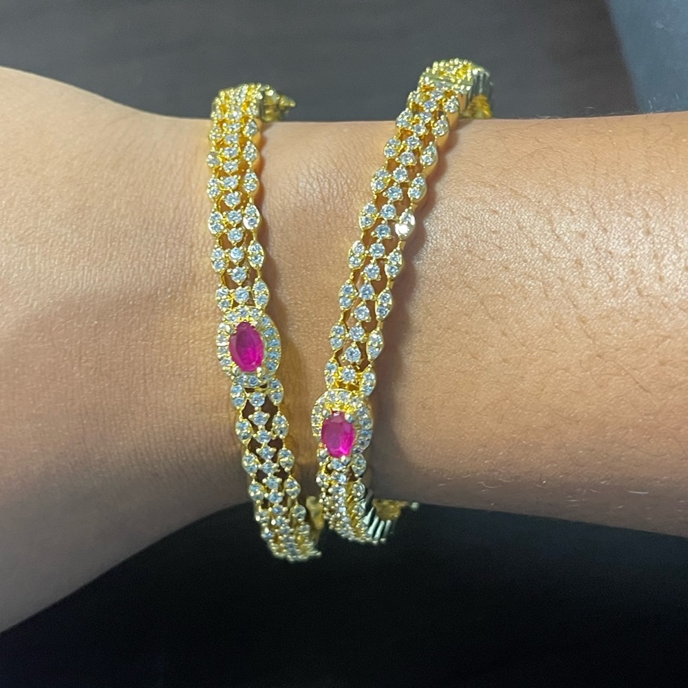 Gold bangles - Picture 3 of 7